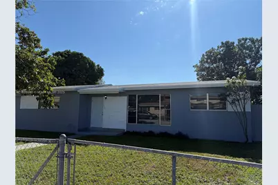 954 W 72nd Pl, Hialeah, FL 33014 - Photo 1