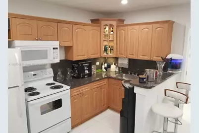 3071 SW 27th Ave #18, Miami, FL 33133 - Photo 1
