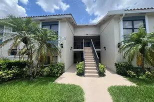 1543 Lake Crystal Dr, West Palm Beach, FL 33411 - Photo 1
