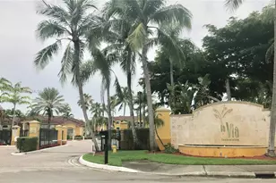 165 NW 96th Terrace, Pembroke Pines, FL 33024 - Photo 1