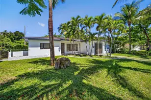 17150 NE 18th Ave, North Miami Beach, FL 33162 - Photo 1