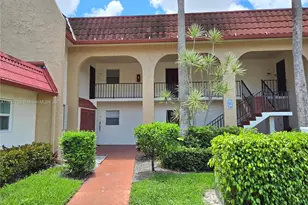 238 Lake Dora Dr, West Palm Beach, FL 33411 - Photo 1