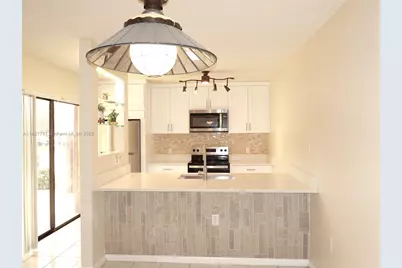 4226 42nd Way #4226, West Palm Beach, FL 33407 - Photo 1