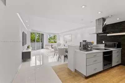 181 Crandon Blvd #207, Key Biscayne, FL 33149 - Photo 1