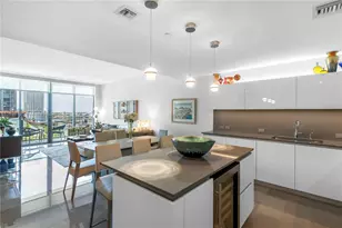 68 SE 6th St, Miami, FL 33131 - Photo 1