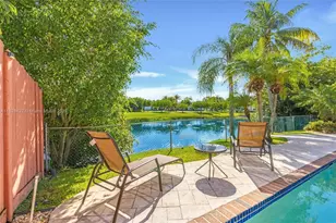 220 SW 113th Terrace, Pembroke Pines, FL 33025 - Photo 1
