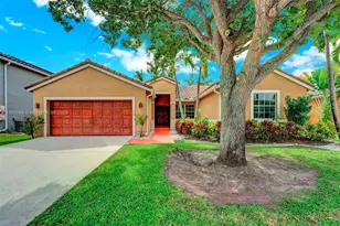 275 SW 198th Terrace, Pembroke Pines, FL 33029 - Photo 1