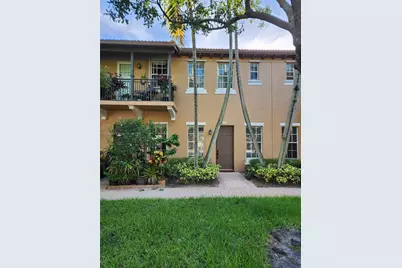 706 SW 147th Ave, Pembroke Pines, FL 33027 - Photo 1