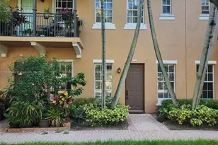 706 SW 147th Ave, Pembroke Pines, FL 33027 - Photo 1