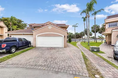 8252 NW 191st Ln #15R, Hialeah, FL 33015 - Photo 1