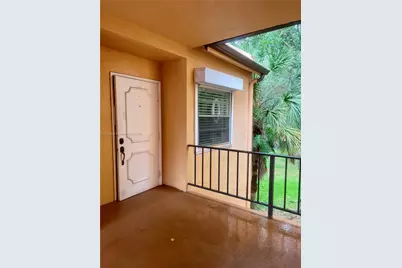 430 Commodore Dr #301, Plantation, FL 33325 - Photo 1