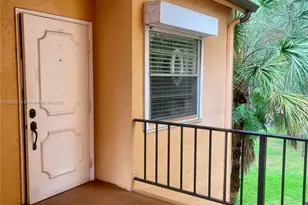 430 Commodore Dr, Plantation, FL 33325 - Photo 1