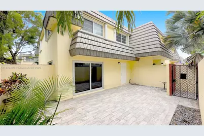 8483 SW 137th Ave #8483, Miami, FL 33183 - Photo 1