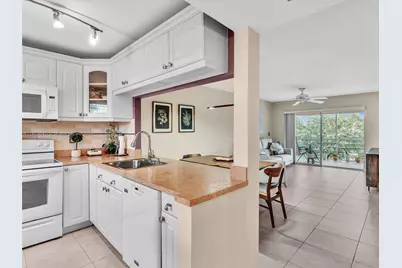 3210 Holiday Springs Blvd #2-302, Margate, FL 33063 - Photo 1