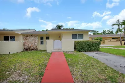 9241 SW 204th Ter, Cutler Bay, FL 33189 - Photo 1
