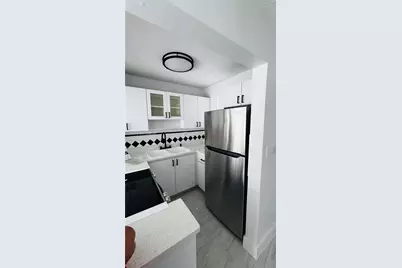 2385 NW 11th St #A32, Miami, FL 33125 - Photo 1