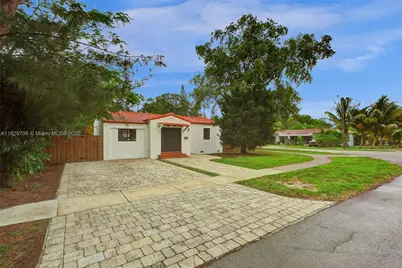 871 NE 122nd St, North Miami, FL 33161 - Photo 1