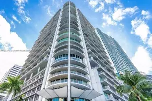 690 SW 1st Ct, Miami, FL 33130 - Photo 1