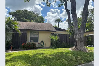 115 Fox Rd #2-41, Hollywood, FL 33024 - Photo 1