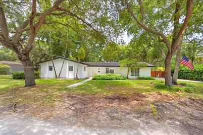 16412 SW 74th Ct, Palmetto Bay, FL 33157 - Photo 1