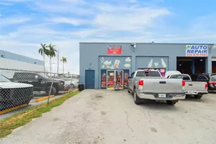 328 W Mowry Dr, Homestead, FL 33030 - Photo 1