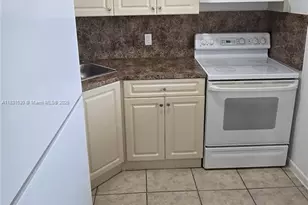 10900 SW 196th St, Cutler Bay, FL 33157 - Photo 1