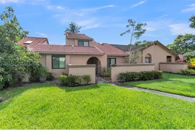 18015 NW 66th Ct Cir, Hialeah, FL 33015 - Photo 1