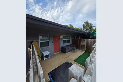 1204 NE 5th Ter #2, Fort Lauderdale, FL 33304 - Photo 1
