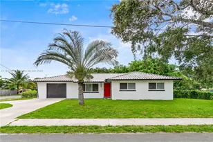 524 NW 7th Ct, Boynton Beach, FL 33426 - Photo 1