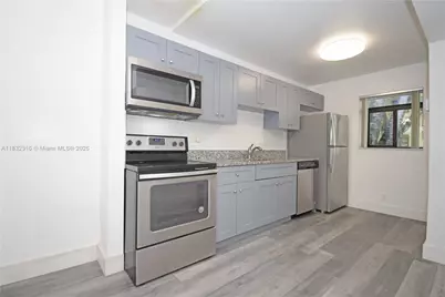 301 Gardens Dr #102, Pompano Beach, FL 33069 - Photo 1