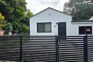 1102 NW 103rd St, Miami, FL 33150 - Photo 1