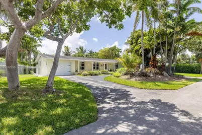 19521 SW 128th Ct, Miami, FL 33177 - Photo 1