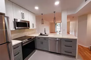 10501 W Broward Blvd, Plantation, FL 33324 - Photo 1