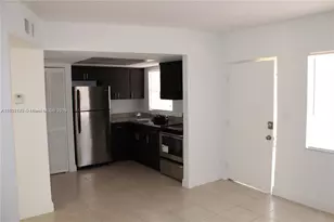 101 NE 41st St, Oakland Park, FL 33334 - Photo 1