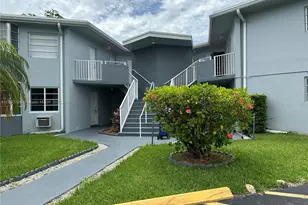 1723 NE Miami Gardens Dr, Miami, FL 33179 - Photo 1