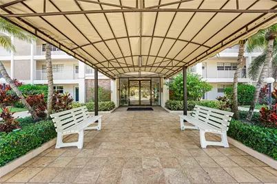 2671 S Course Dr #303, Pompano Beach, FL 33069 - Photo 1