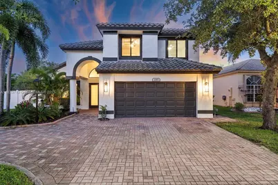 1165 NW 132nd Ave, Pembroke Pines, FL 33028 - Photo 1