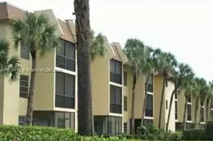 480 NW 20th St, Boca Raton, FL 33431 - Photo 1