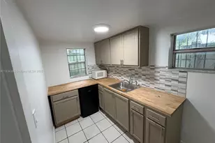 812 SW 19th Ave, Miami, FL 33135 - Photo 1