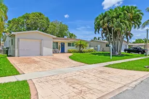 321 NW 93rd Ave, Pembroke Pines, FL 33024 - Photo 1