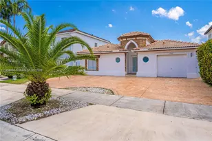 15535 SW 10th St, Miami, FL 33194 - Photo 1