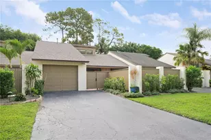 244 Pleasant Wood Dr, Wellington, FL 33414 - Photo 1