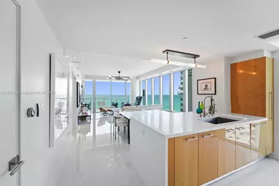 6799 Collins Ave #1505, Miami Beach, FL 33141 - Photo 1