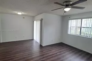 540 S Park Rd, Hollywood, FL 33021 - Photo 1