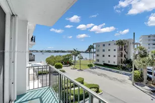 301 Croton Ave, Lantana, FL 33462 - Photo 1