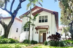 483 Menendez Ave, Coral Gables, FL 33146 - Photo 1