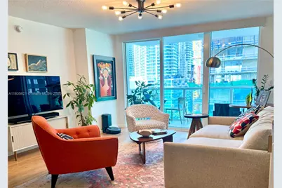 31 SE 5th St #1708, Miami, FL 33131 - Photo 1