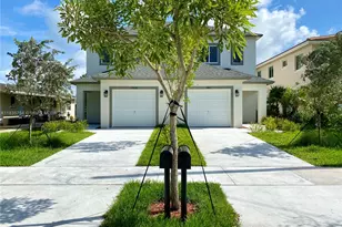 5860 Lincoln, Hollywood, FL 33021 - Photo 1