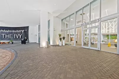 90 SW 3rd St #2406, Miami, FL 33130 - Photo 1