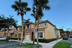 8424 NW 139th Terrace, Miami Lakes, FL 33016 - Photo 1